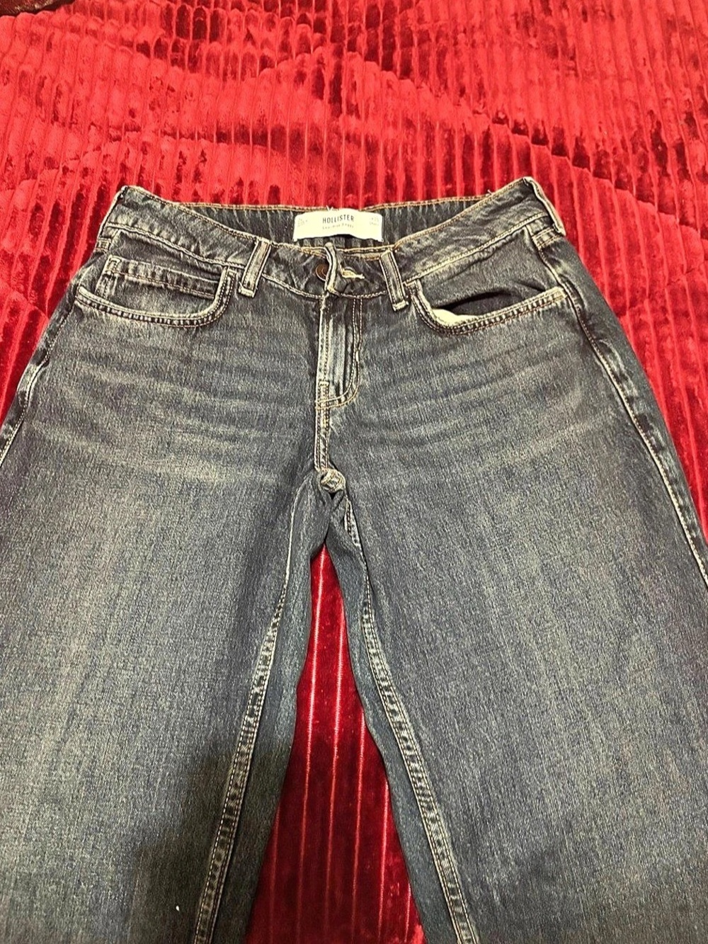Hollister Low Rise Baggy  Jeans in Dark Denim